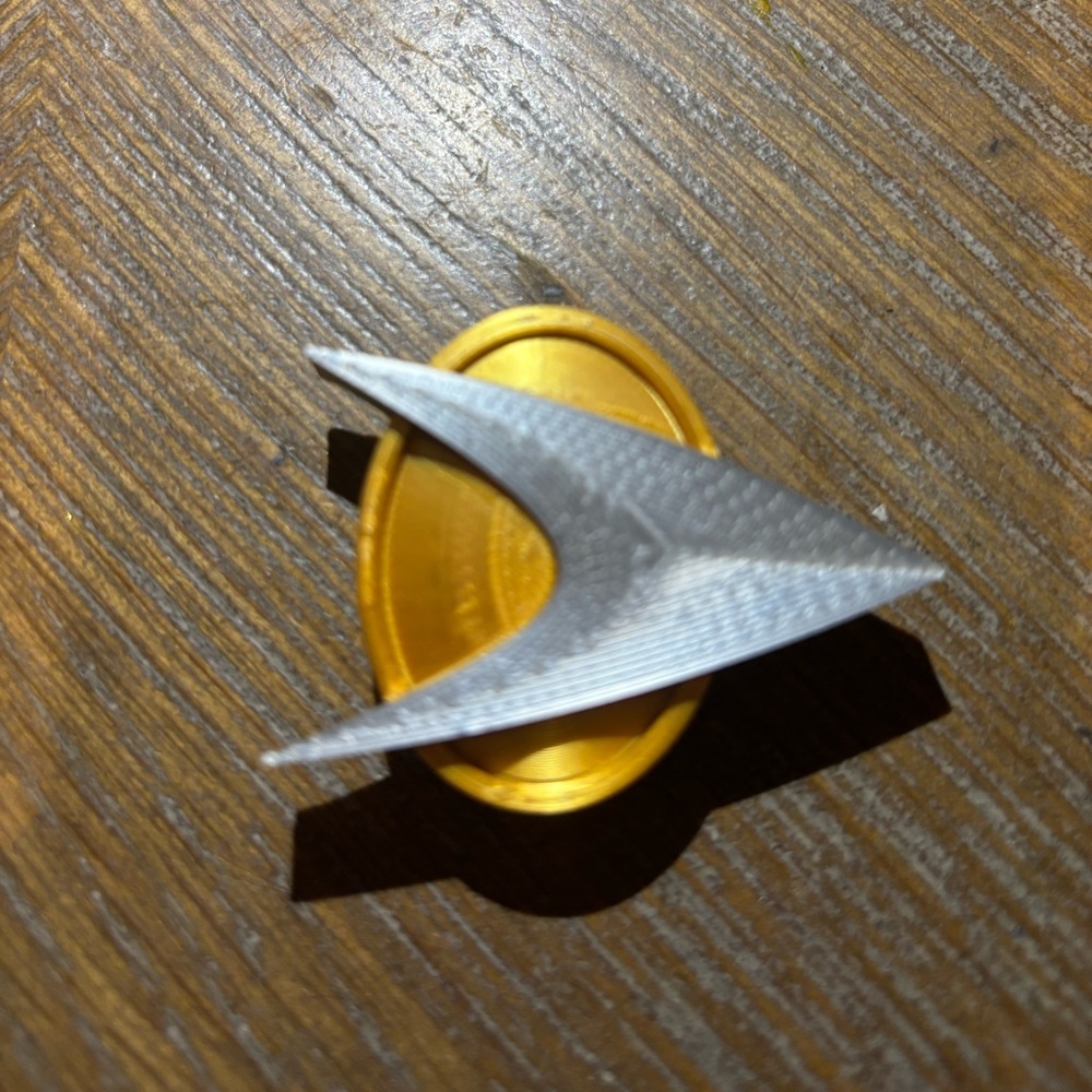 (2) Star Trek com badge w/ magnet 3 d printed